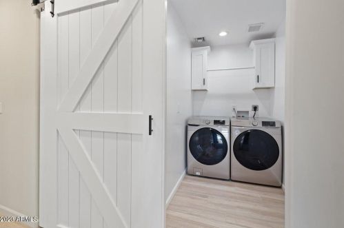 39068 15th Ave, Phoenix AZ 85086-7226 exterior