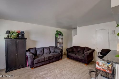 1219 47th Pl, Phoenix AZ  85008-5736 exterior