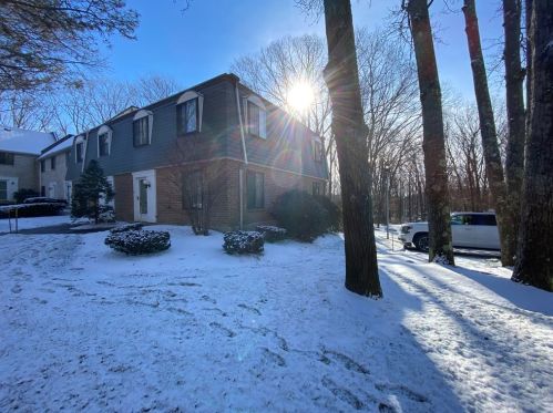 95 Commons Dr, Shrewsbury, MA 01545-4950