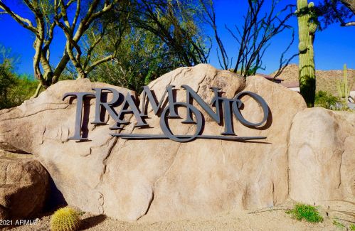 35325 27th Ln, Phoenix, AZ 85086-6661