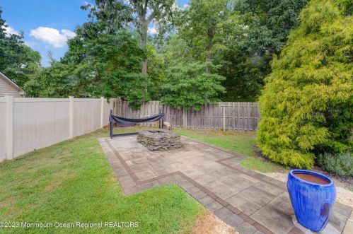 44 Buckingham Dr, Jackson Twp NJ 08527-2633 exterior