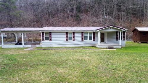 24851 Highway 421, Hyden, KY 41749-8981