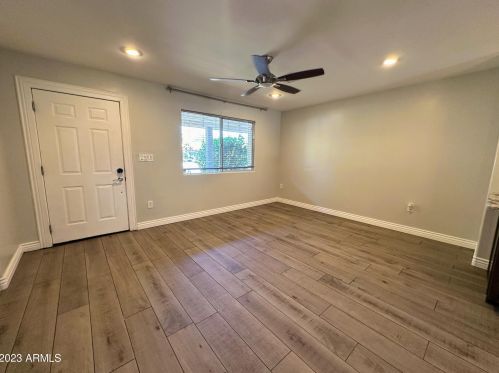 5243 Cambridge Ave, Phoenix AZ  85008-1716 exterior