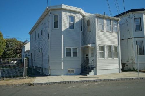 553 Washington Ave, Chelsea MA  02150-3617 exterior