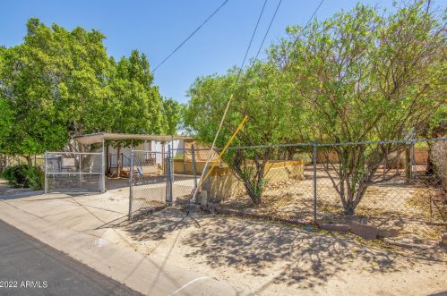 8221 9th St, Phoenix AZ  85020-3447 exterior