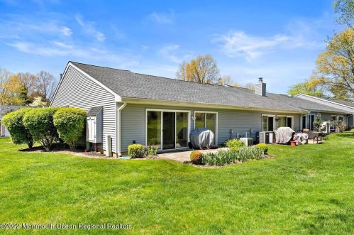 56 Smoke Tree Ter, Tinton Falls NJ 07701-6782 exterior