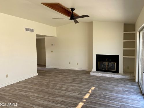 3830 Crittenden Ln, Phoenix AZ  85019-4012 exterior