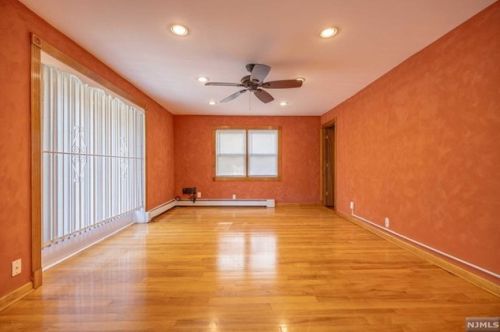 55 Cleveland St, Belleville NJ  07109-2933 exterior