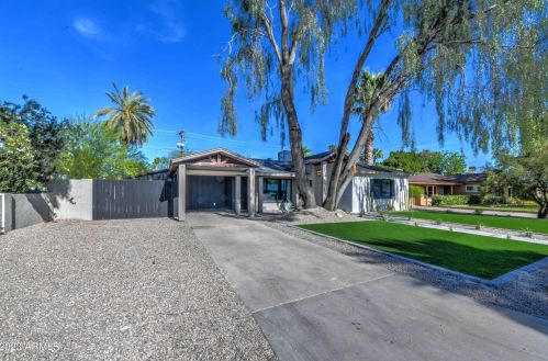 4043 44th Pl, Phoenix AZ  85018-5401 exterior