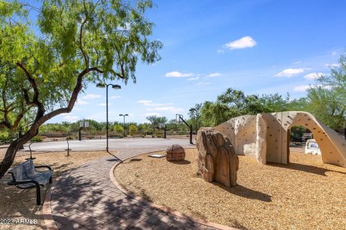 22507 39th Ter, Phoenix AZ 85050-5406 exterior