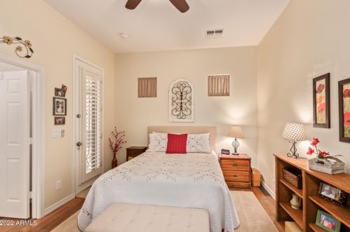 40425 Chase Oaks Way, Phoenix AZ 85086-1888 exterior