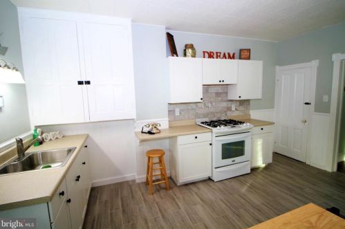 41 Paxson Ave, Trenton NJ 08690-1912 exterior