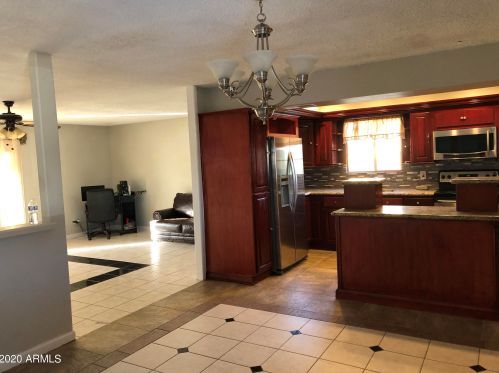 4036 76 Ave, Phoenix AZ 85033-1237 exterior