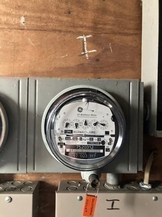 513 Front St, New Bedford MA 02744-2618 exterior