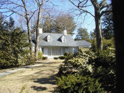 70 Bigelow Rd, Newton, MA 02465-3004