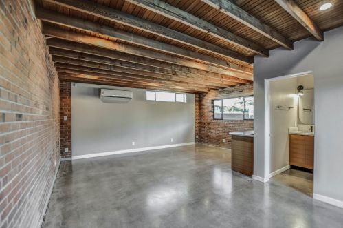 1201 Edgemont Ave, Phoenix AZ 85035-1809 exterior