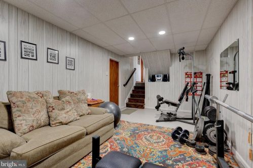 1157 Mantua Pike, West Deptford NJ 08097-1229 exterior