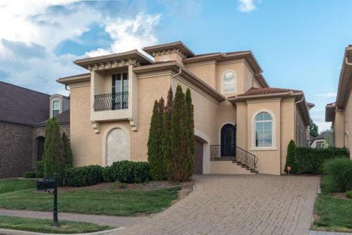 891 Fairington Way, Gallatin, TN 37066-4548