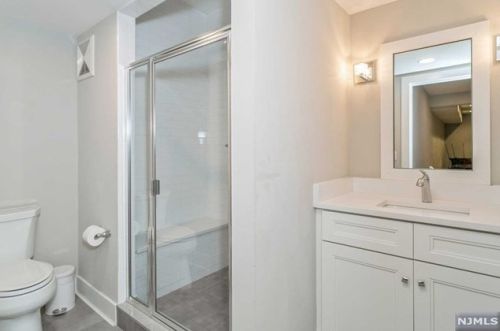 158 Magnolia Ave, Tenafly NJ  07670-1828 exterior