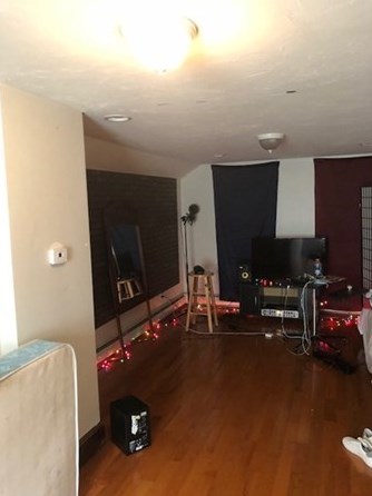 37 Ascadilla Rd, Worcester MA 01606-1506 exterior