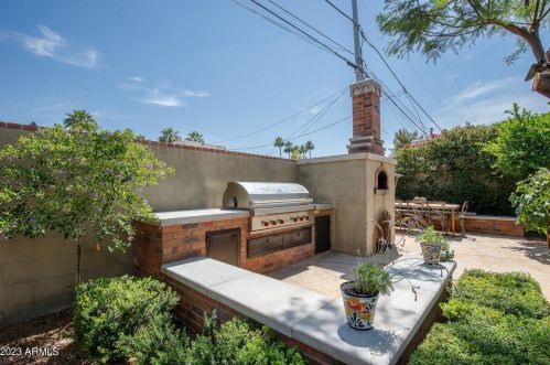 529 Cypress St, Phoenix AZ 85006-1840 exterior