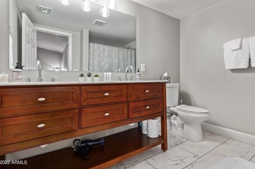 406 12th St, Phoenix AZ  85006-3405 exterior