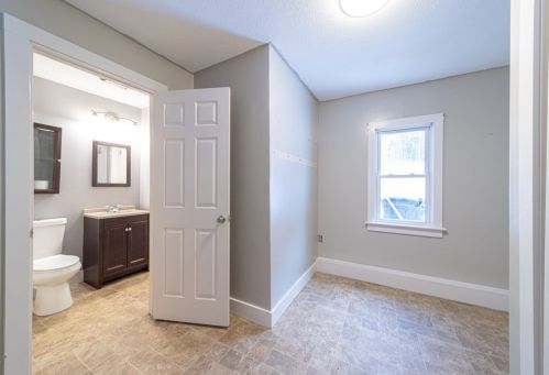 680 Granville Rd, Montgomery MA 01085-3942 exterior