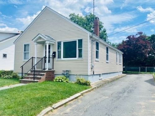 21 James St, Taunton MA  02780-1514 exterior