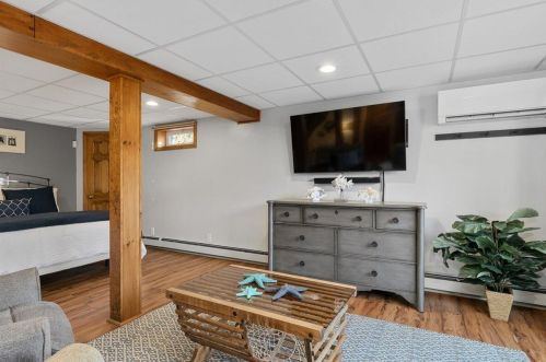 16 Joshuas Way, Chatham MA 02633-1565 exterior