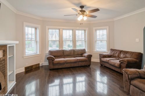 1827 Wisconsin Ave, Forest View, IL 60402-1602