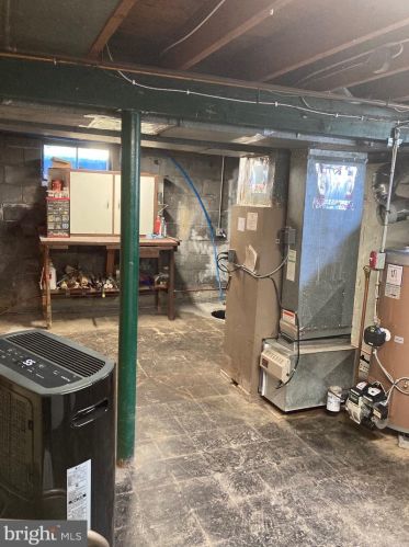 124 Military Dr, West Deptford NJ 08063-1507 exterior