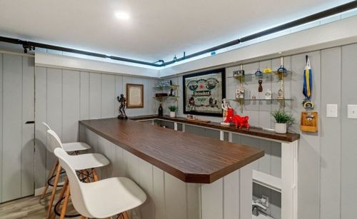 940 Randolph Ave, Milton MA 02186-4030 exterior