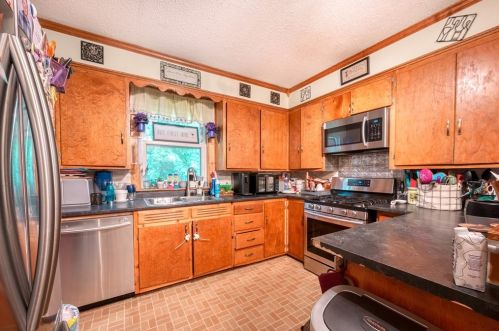 39 Bellevue St, Lawrence MA  01841-3335 exterior