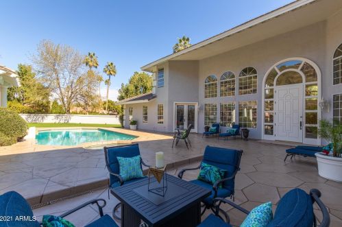 14828 15th Ave, Phoenix AZ 85015-3806 exterior