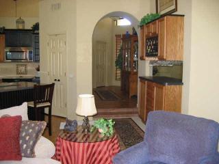 1118 Shangri La Rd, Phoenix AZ  85020-5841 exterior