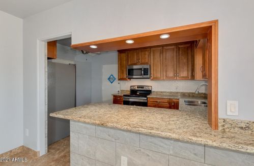 1501 Edgemont Ave, Phoenix AZ 85035-1808 exterior