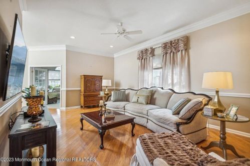 44 Cypress Point Ln, Jackson Twp NJ  08527-4017 exterior