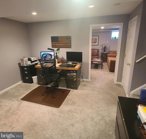 148 Burnet Cres, Trenton NJ 08691-4151 exterior