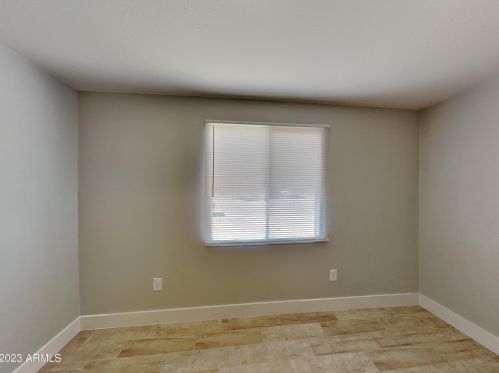 2035 64th Ln, Phoenix AZ  85035-3401 exterior