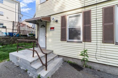 141 Cambridge St, Worcester MA 01603-2339 exterior