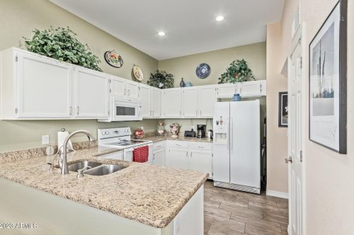 13639 42 Pl, Phoenix AZ 85032-2231 exterior