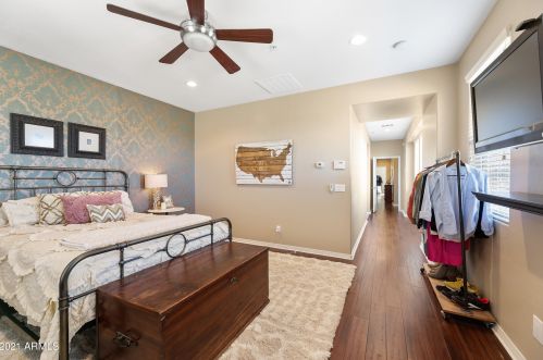 21824 39 St, Phoenix AZ 85050-4881 exterior