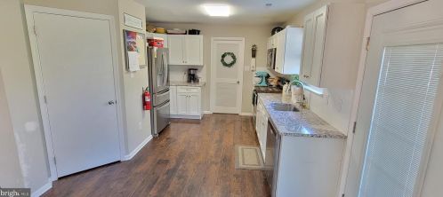 104 Talon Ln, West Deptford NJ 08093-2323 exterior