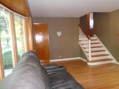 2806 Maple Ave, Forest View, IL 60402-2854