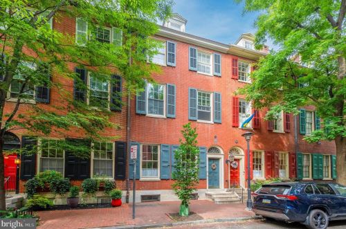 1021 Clinton St, Philadelphia PA  19107-6086 exterior