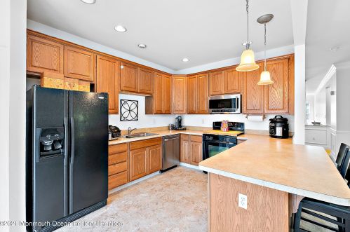 19 Brookfield Dr, Jackson Twp NJ 08527-3865 exterior