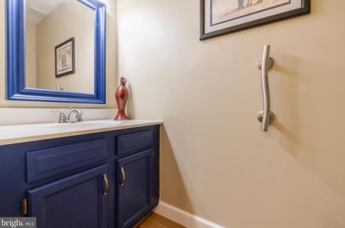 104 Cinnamon Rd, West Deptford NJ 08086-2400 exterior