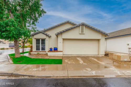 15826 6th Dr, Phoenix, AZ 85023-7433