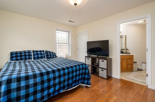 23 Russellville Rd, Montgomery MA 01085-1187 exterior