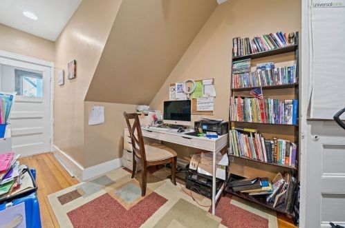 2 Town Hill St, Quincy MA 02169-6417 exterior